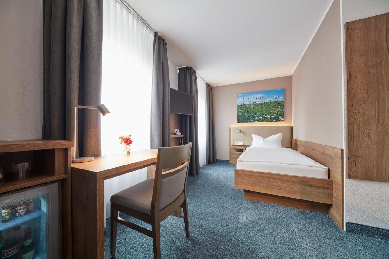 Hotel Garni Sonnenhof Reichenberg  Экстерьер фото
