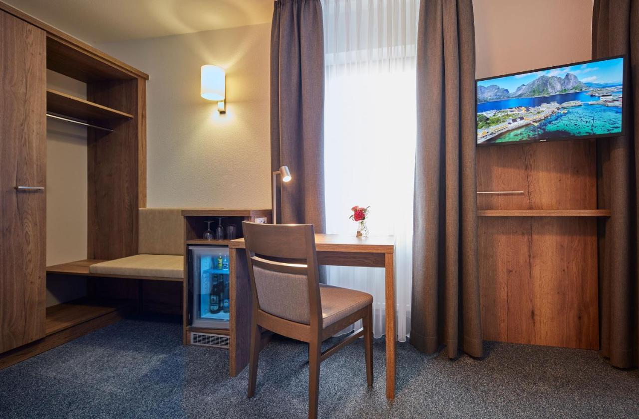 Hotel Garni Sonnenhof Reichenberg  Экстерьер фото