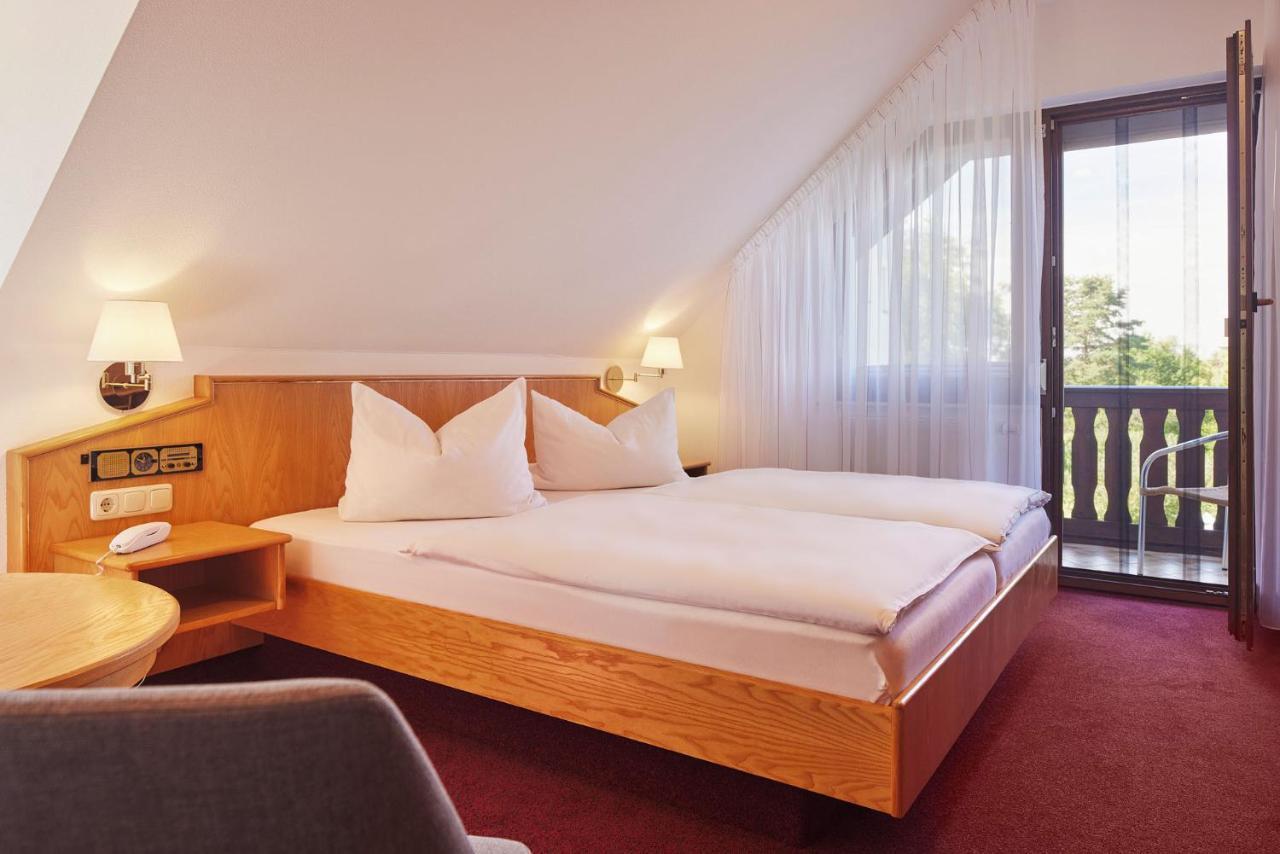 Hotel Garni Sonnenhof Reichenberg  Экстерьер фото