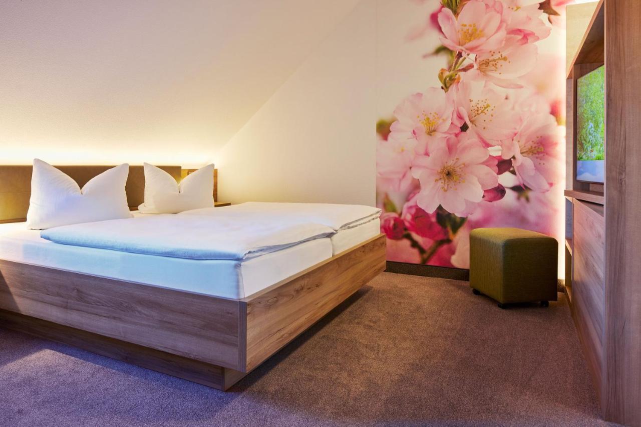Hotel Garni Sonnenhof Reichenberg  Экстерьер фото
