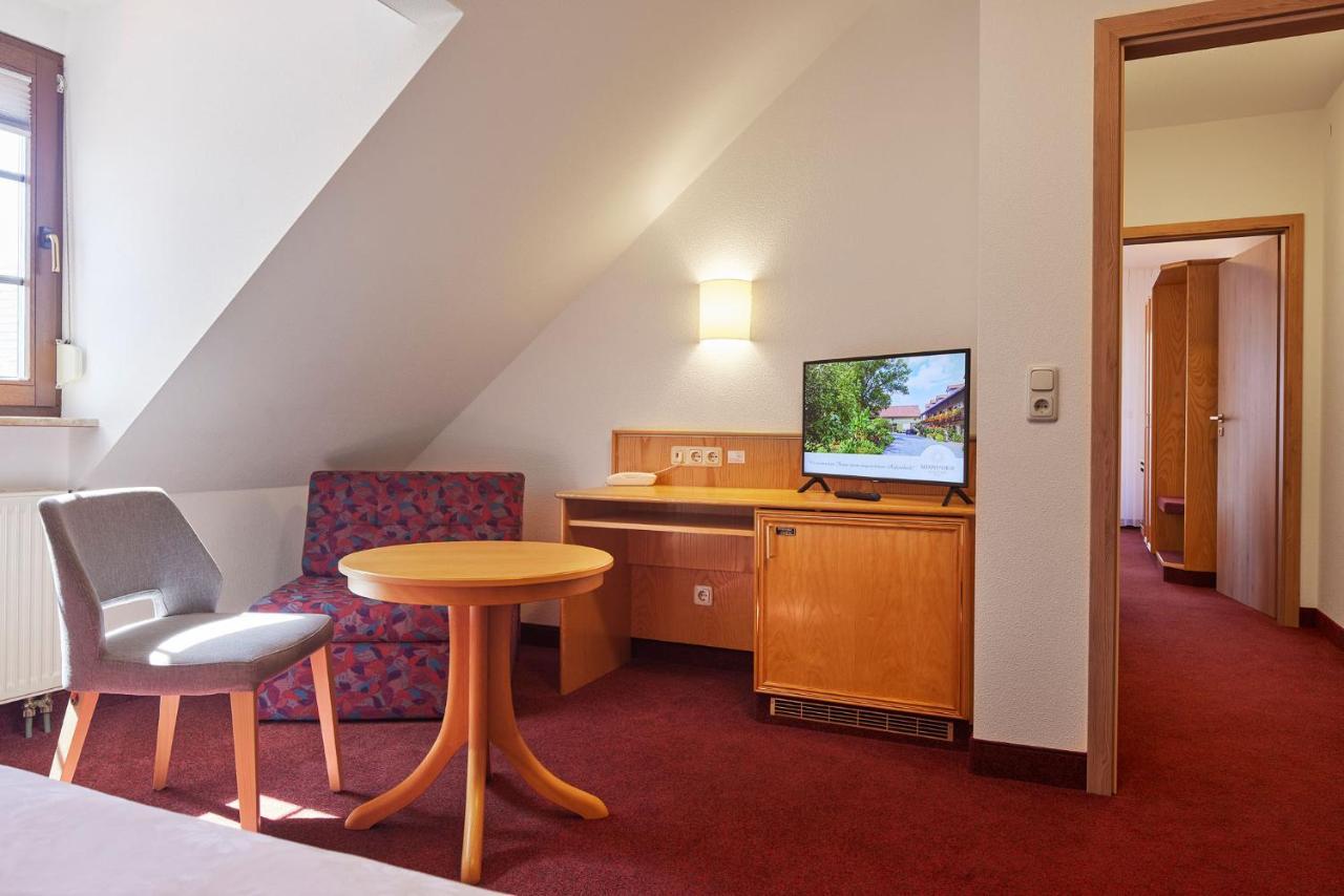 Hotel Garni Sonnenhof Reichenberg  Экстерьер фото