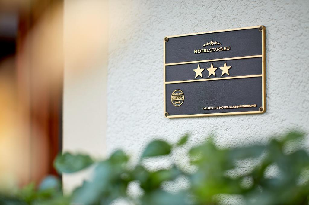 Hotel Garni Sonnenhof Reichenberg  Экстерьер фото