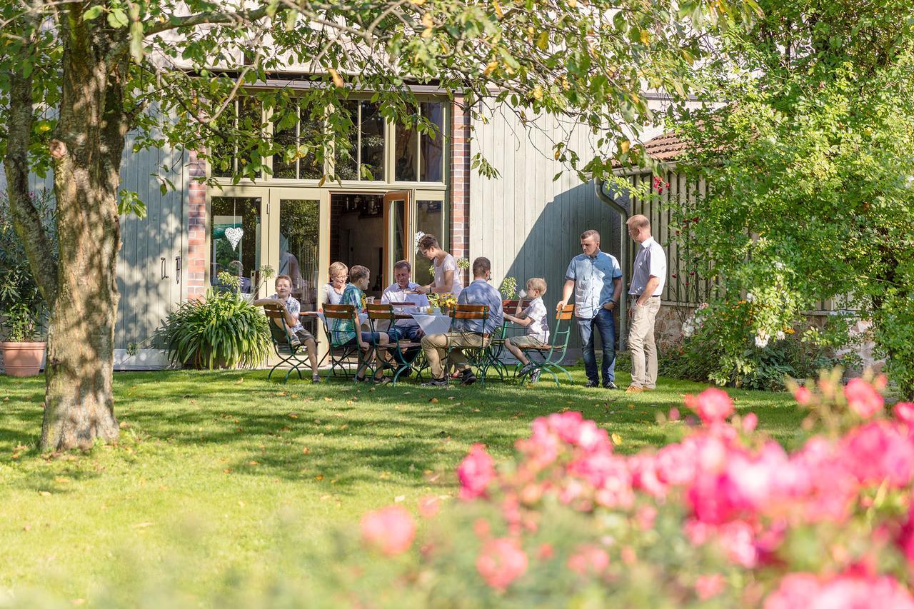 Hotel Garni Sonnenhof Reichenberg  Экстерьер фото